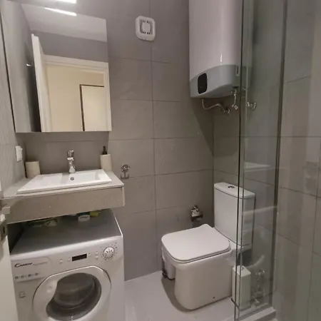 Metro 2 -private Parking 500m- *