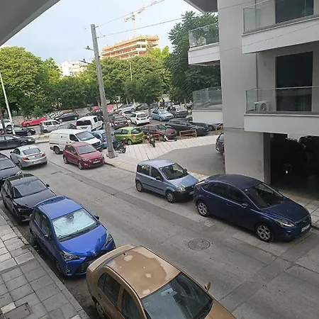 Metro 2 -private Parking 500m- Appartement Thessaloniki