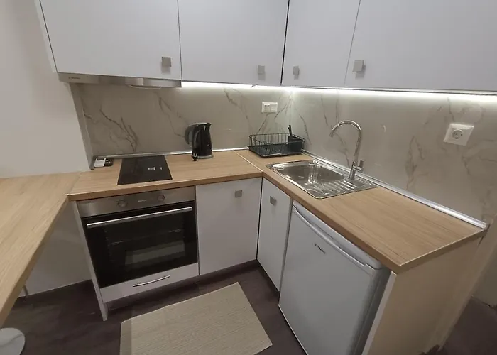 Апартаменты Metro 2 -private Parking 500m- *