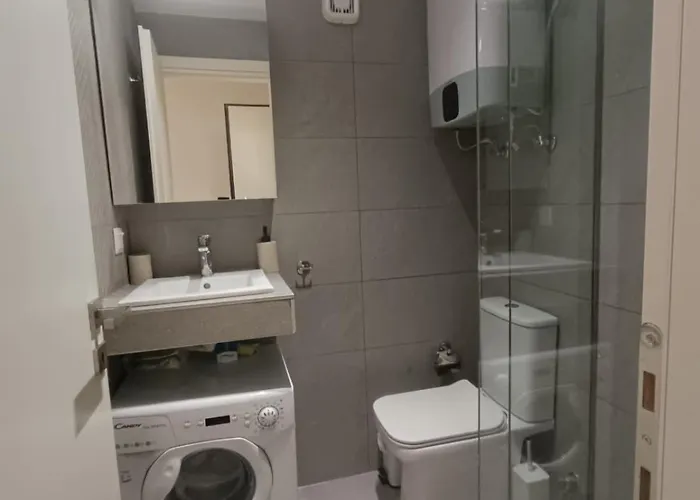 Metro 2 -private Parking 500m- * Салоники