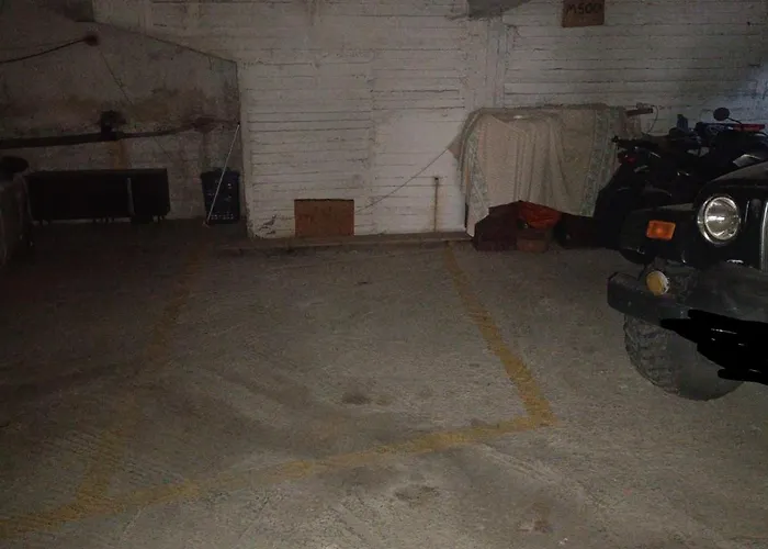 Metro 2 -private Parking 500m- * Салоники