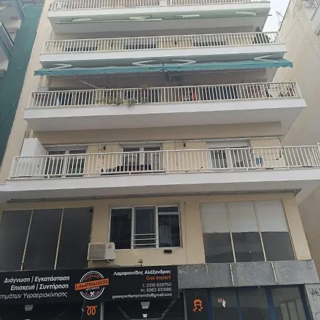 Metro 2 -private Parking 500m- Apartment